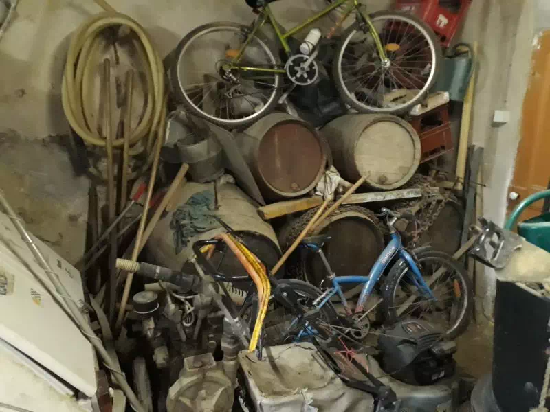 Cave d'une copro à vider sur Marseille