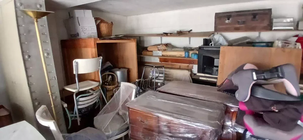 Débarrasser complètement un garage chargé sur Aubagne